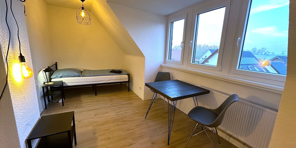 Vega: Bett und Sitzgelegenheit
