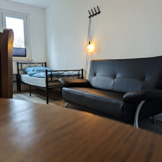 Mira: Sofa und Bett